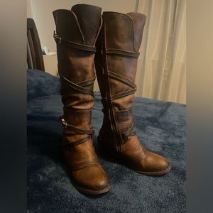 Cassius Freebird by Steven size 10